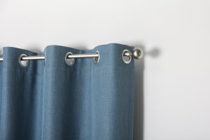 detalle-cortina-azul